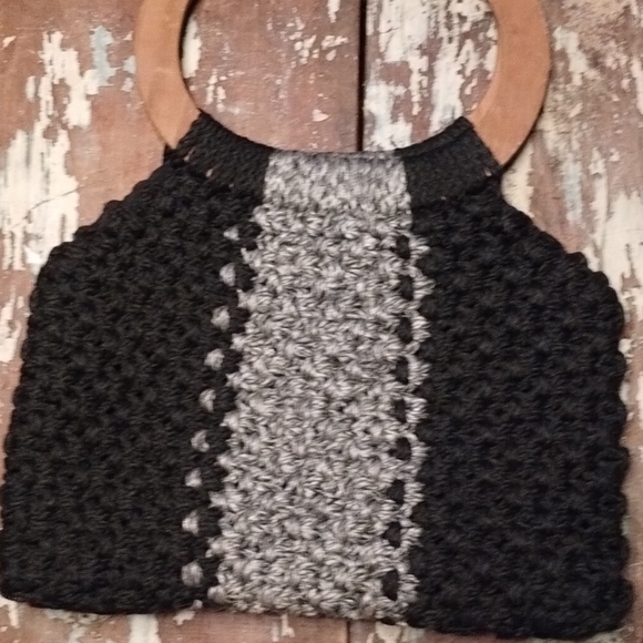 handmade hand knitted purse - Picture 7 of 8